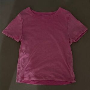 American Eagle Outfitters Magenta Short Sleeve Tee
